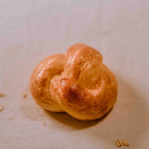 Nudo Brioche